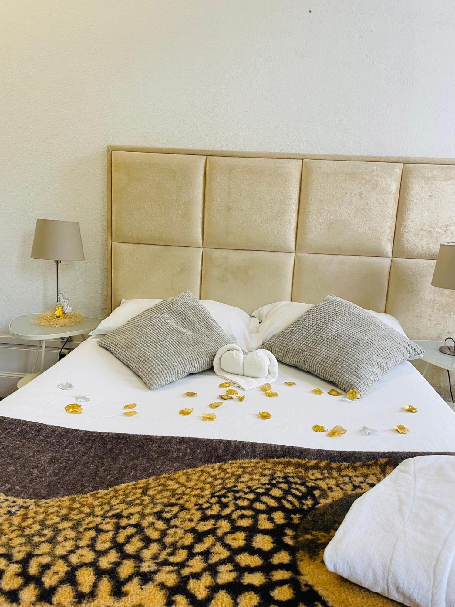 Ww Hostel & Suites Coïmbre Extérieur photo